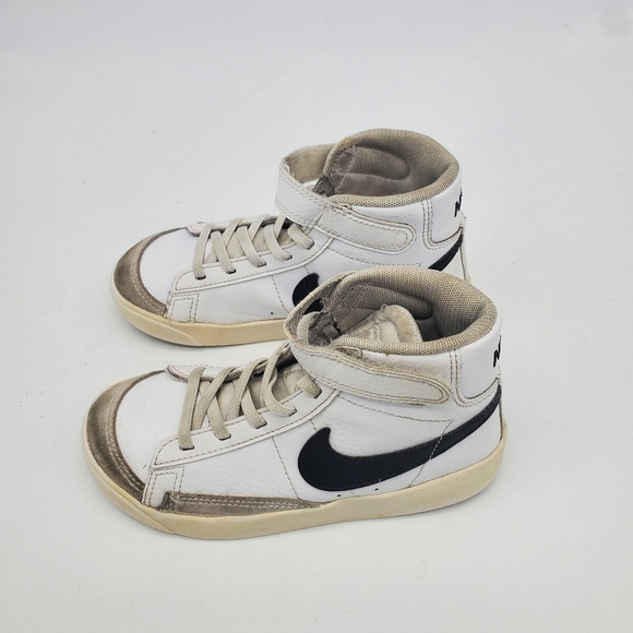 Nike BLAZER MID' 77 Sneakers Youth Kid's Sz 13.5C White Black Shoes DA4086-102 - Picture 3 of 11